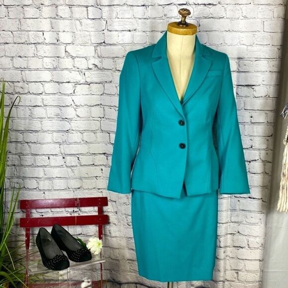 Escada Vintage 2 Piece Wool Pencil Skirt & Double Button Blazer‎ Set Small Green - Picture 2 of 16